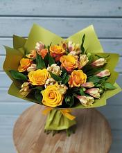 Букет цветов из:  Альстромерии и Розы в Дрожжино