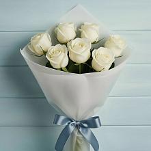 Букет 7 Белых роз Эдлесс Лав в Дрожжино
