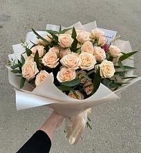 Букет Кремовые розы Латте в Дрожжино