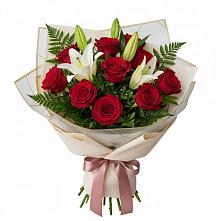 Букет цветов из:  Лилии и Розы в Дрожжино