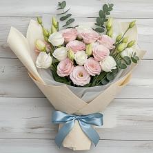 Букет цветов из:  Лизиантусы в Дрожжино