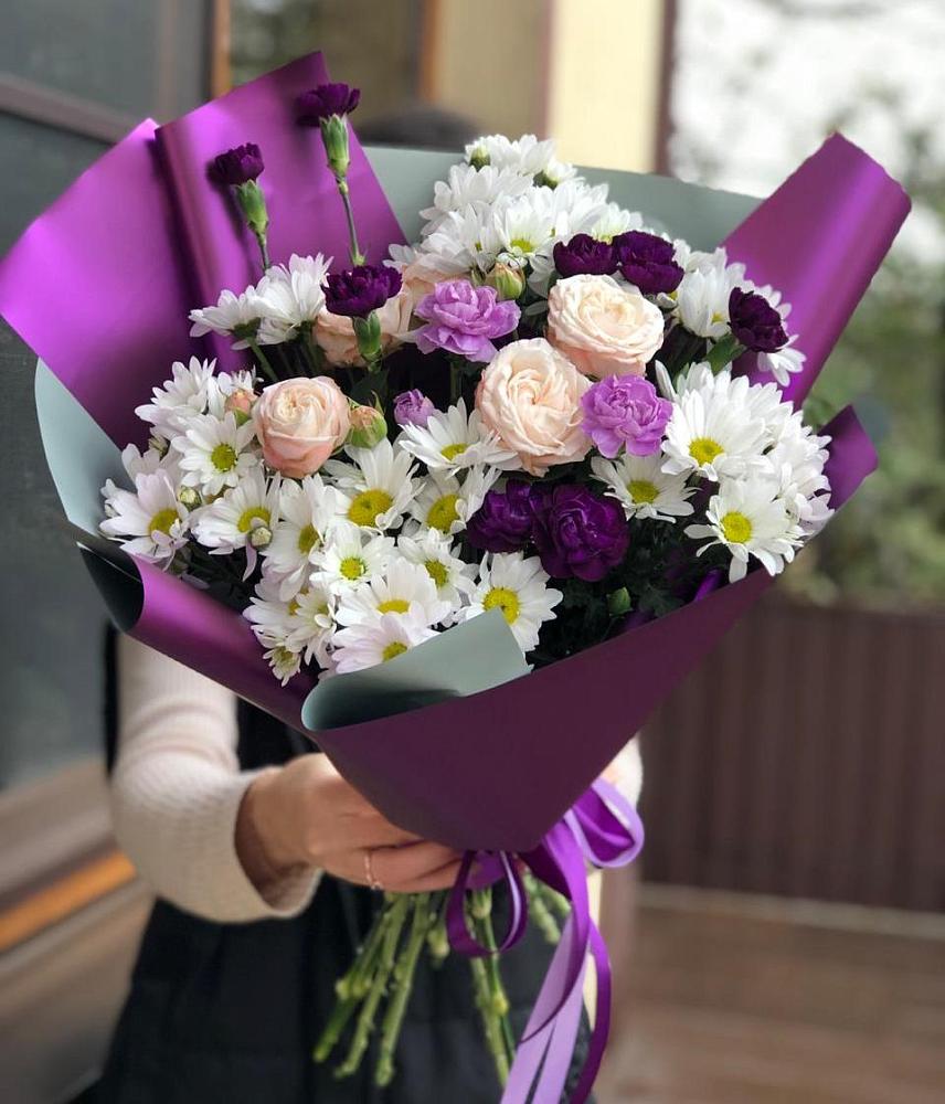 Букет цветов из: Хризантемы, Гвоздики и Розы в Дрожжино