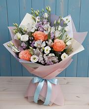 Букет цветов из:  Лизиантусы, Розы, Альстромерии и Гипсофила #REPLACE_PRED# Дрожжино