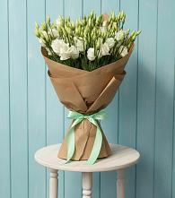 Букет цветов из:  Лизиантусы в Дрожжино