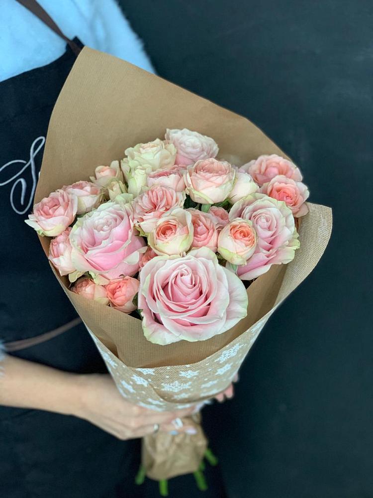 Букет цветов из: Хризантемы и Розы в Дрожжино