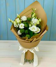 Букет цветов из:  Хризантемы и Лизиантусы в Дрожжино