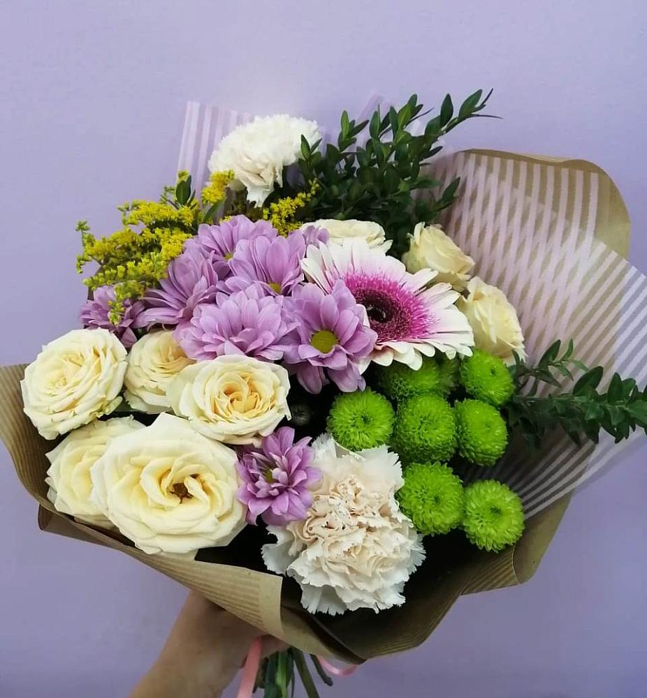 Букет цветов из: Хризантемы, Розы, Гвоздики и Герберы в Дрожжино